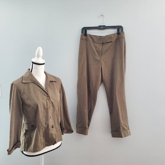 R.Q.T Striped Cuffed Ankle Pants Suit 8 - Picture 1 of 16